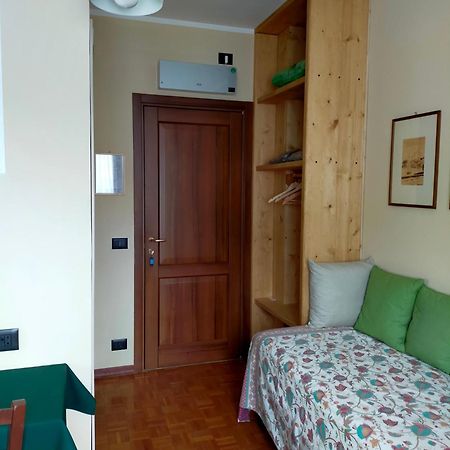 Bed and Breakfast La Via del Sole Susa Esterno foto