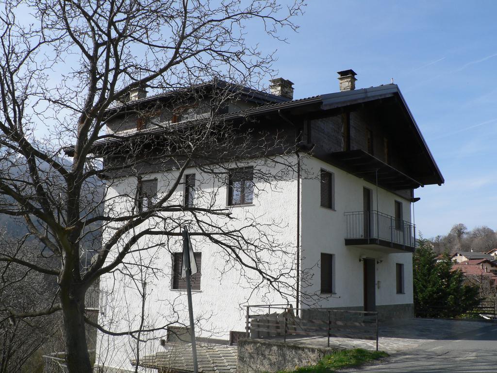 Bed and Breakfast La Via del Sole Susa Esterno foto