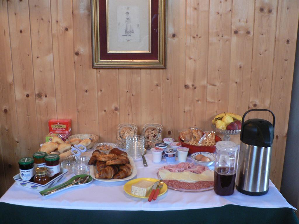 Bed and Breakfast La Via del Sole Susa Esterno foto